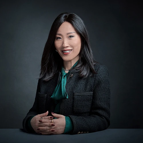 Brown Harris Stevens Real Estate Agent Diana Zhang